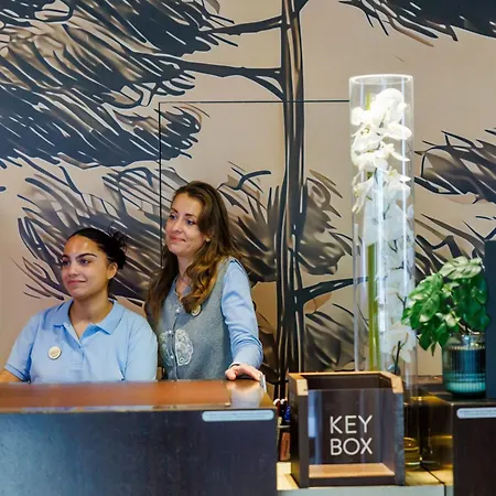 Adagio Centre Апарт-отель 3*