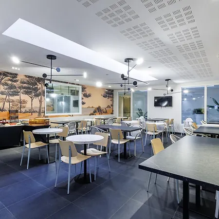 Adagio Centre Апарт-отель 3*